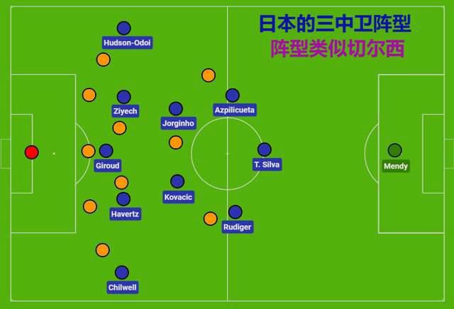 中国台湾演员陈柏霖与林依晨携手步入红毯，钟汉良西装笔挺帅气助阵，“塘主”张翰一身黑装现身。