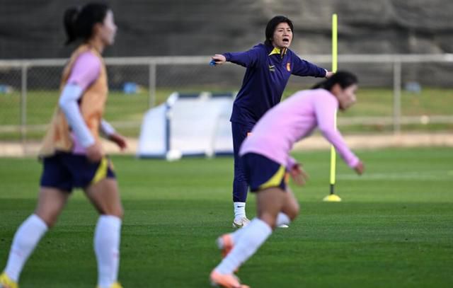 鞋，时尚与帅气兼备。