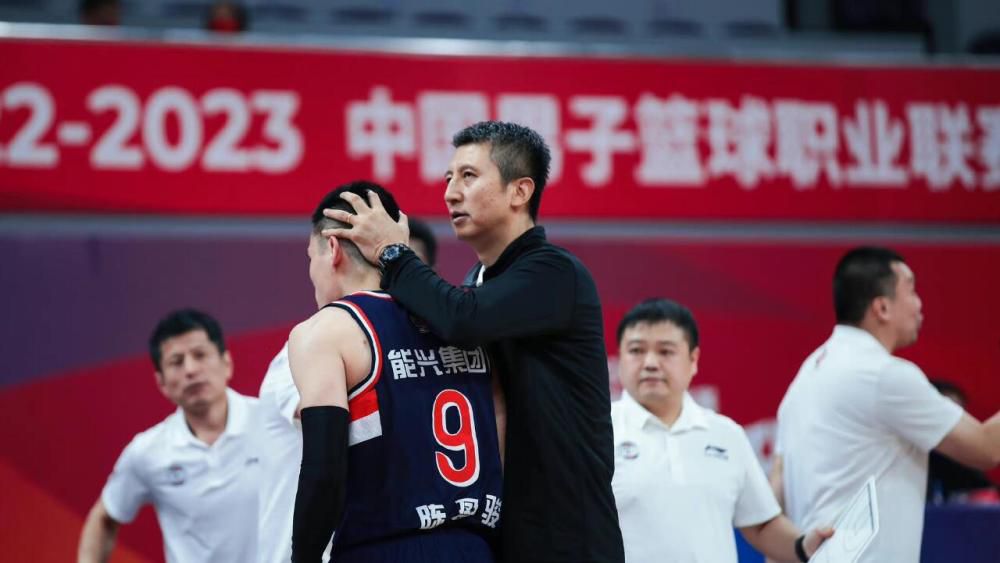 ”宣布女儿的出世。