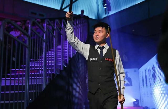 《风之城》的导演拉娃杜拉木·普雷夫-奥其尔来自蒙古国，是威尼斯电影节的常客。